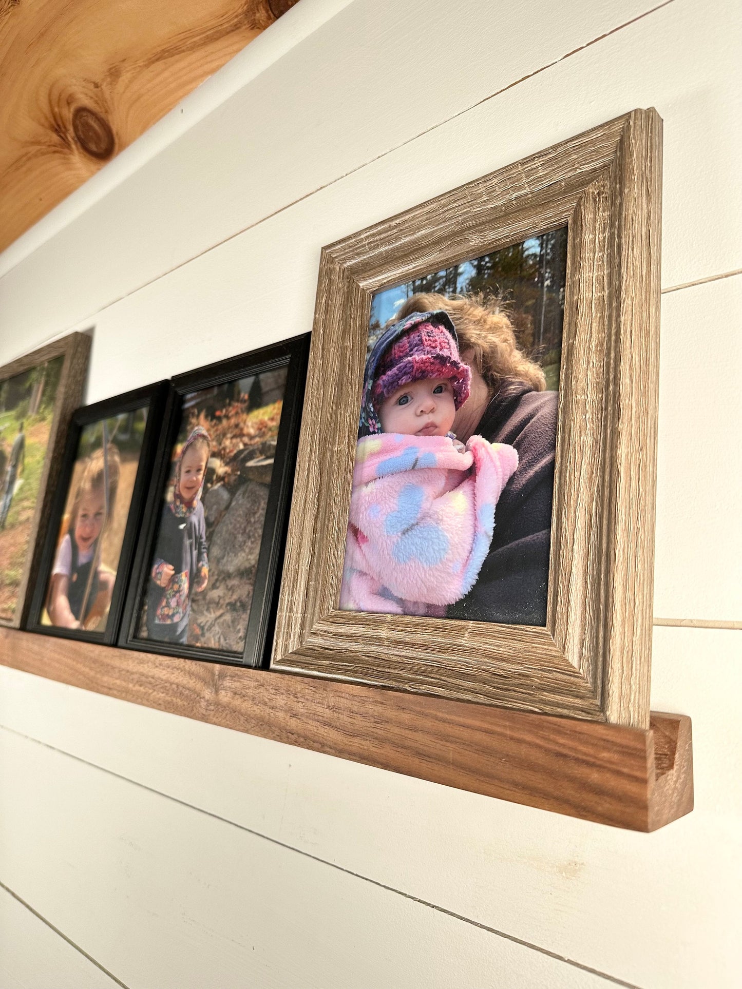 Modern Picture Frame Rail